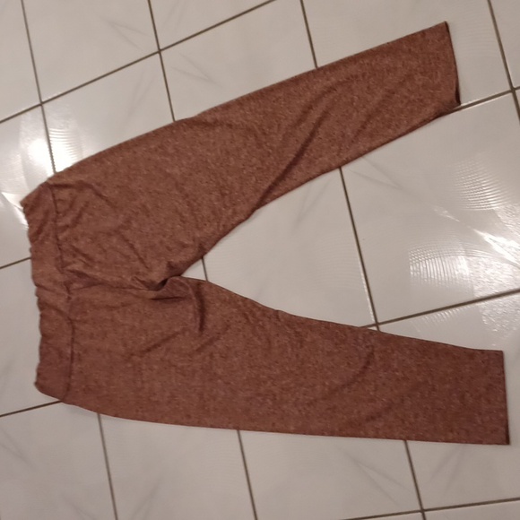 4/$80 Burgundy Mulvari Marled Leggings - Size 4XL (US20) - Picture 6 of 9